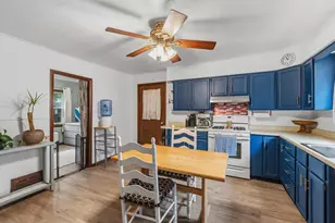 2154 S 69th St, West Allis, WI 53219 - Photo 7