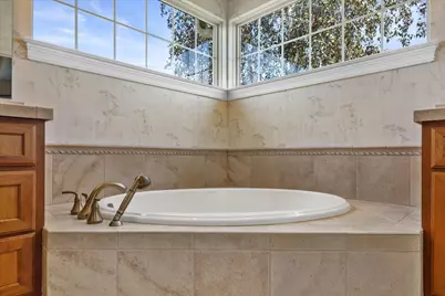 W358N6658  Spring Hollow Cir, Oconomowoc, WI 53066 - Photo 21