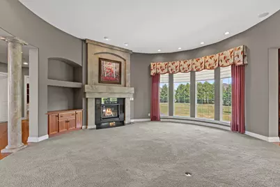 W358N6658  Spring Hollow Cir, Oconomowoc, WI 53066 - Photo 3