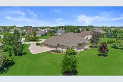 W358N6658  Spring Hollow Cir, Oconomowoc, WI 53066 - Photo 33