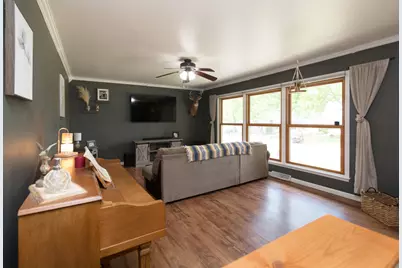 345  Wisconsin St, Mayville, WI 53050 - Photo 3
