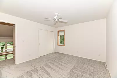 9212 S 41st St, Franklin, WI 53132 - Photo 35