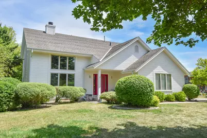 9212 S 41st St, Franklin, WI 53132 - Photo 51