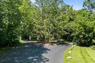 W2908 Walcowis Dr, Linn, WI 53147 - Photo 117