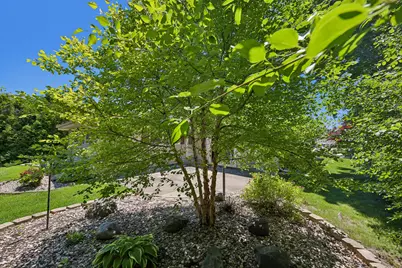 7557  Chapel Hill Ct, Franklin, WI 53132 - Photo 35