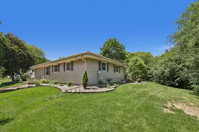 7557  Chapel Hill Ct, Franklin, WI 53132 - Photo 31