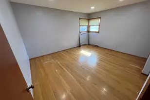 6174 S 38th St, Greenfield, WI 53221 - Photo 7