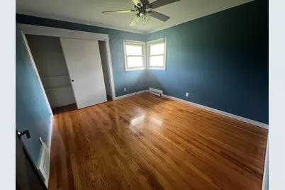 2212 W Parnell Ave, Milwaukee, WI 53221 - Photo 7
