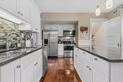 4722 W Oklahoma Ave, Milwaukee, WI 53219 - Photo 9