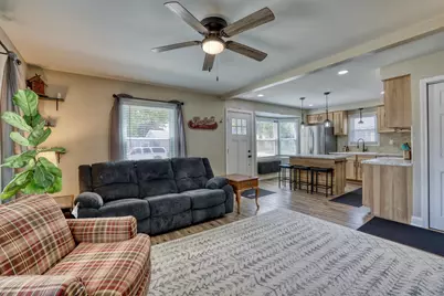 420  Scott Ave, Waukesha, WI 53186 - Photo 3