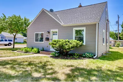 420  Scott Ave, Waukesha, WI 53186 - Photo 29