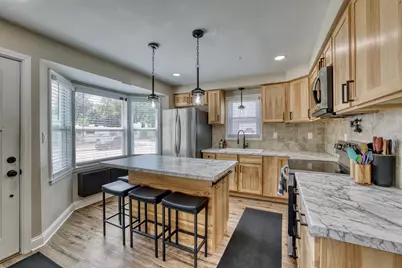 420  Scott Ave, Waukesha, WI 53186 - Photo 7
