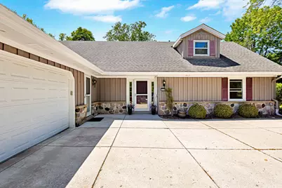 2311 W Kenboern Dr, Glendale, WI 53209 - Photo 3
