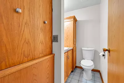 2311 W Kenboern Dr, Glendale, WI 53209 - Photo 41