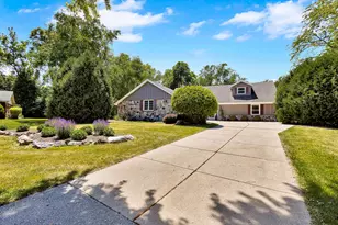 2311 W Kenboern Dr, Glendale, WI 53209 - Photo 1