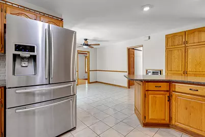 2311 W Kenboern Dr, Glendale, WI 53209 - Photo 17