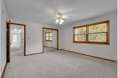 2311 W Kenboern Dr, Glendale, WI 53209 - Photo 45