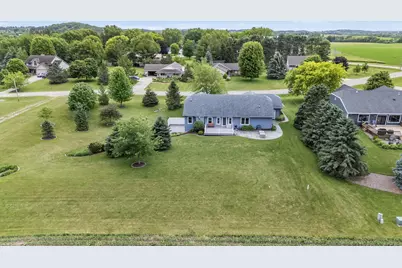 119  Marilane Dr, Neosho, WI 53059 - Photo 3