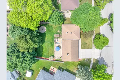 215 E Beutel Rd, Port Washington, WI 53074 - Photo 29