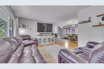 215 E Beutel Rd, Port Washington, WI 53074 - Photo 5