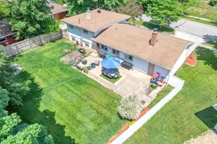 215 E Beutel Rd, Port Washington, WI 53074 - Photo 23