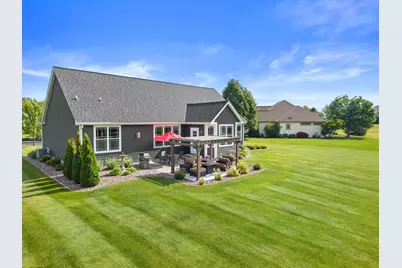 W349N5830  Sunflower Ct, Lac La Belle, WI 53066 - Photo 47