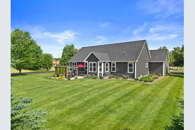W349N5830  Sunflower Ct, Lac La Belle, WI 53066 - Photo 45