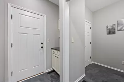 W349N5830  Sunflower Ct, Lac La Belle, WI 53066 - Photo 33