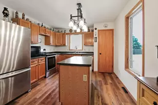 1551 Woodruff Way, Hartford, WI 53027 - Photo 9