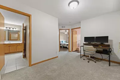 2419  Fox River Pkwy #A, Waukesha, WI 53189 - Photo 15