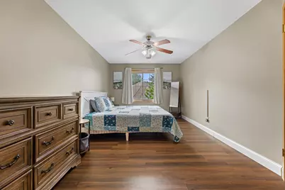 2419  Fox River Pkwy #A, Waukesha, WI 53189 - Photo 17