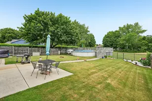 W276S9060 Hidden Lakes Dr, Vernon, WI 53149 - Photo 3