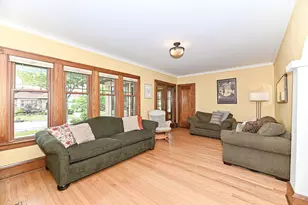 2320 N 62nd St, Wauwatosa, WI 53213 - Photo 9