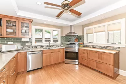 2320 N 62nd St, Wauwatosa, WI 53213 - Photo 17