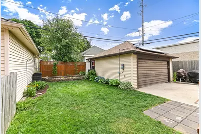 2320 N 62nd St, Wauwatosa, WI 53213 - Photo 43