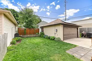 2320 N 62nd St, Wauwatosa, WI 53213 - Photo 43