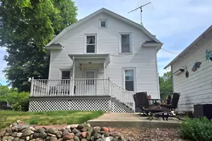 606 E Sherman Ave, Fort Atkinson, WI 53538 - Photo 3