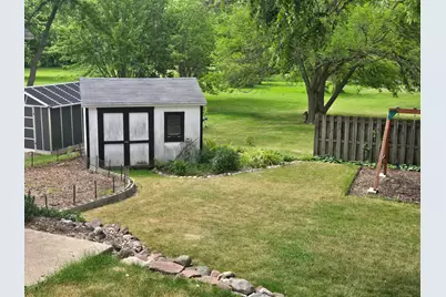 606 E Sherman Ave, Fort Atkinson, WI 53538 - Photo 9