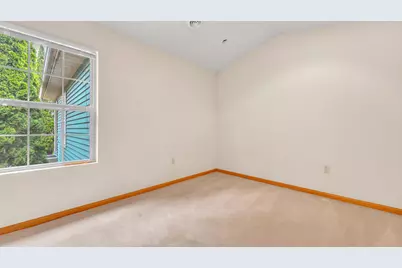 2440  Carmen Ave, Sheboygan, WI 53081 - Photo 15