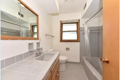 4678 N 84th St, Milwaukee, WI 53225 - Photo 9