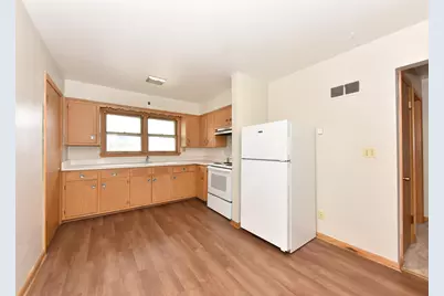 4678 N 84th St, Milwaukee, WI 53225 - Photo 5