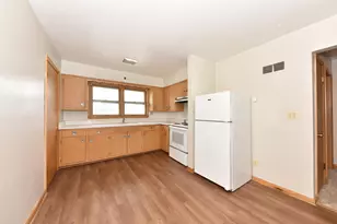 4678 N 84th St, Milwaukee, WI 53225 - Photo 5