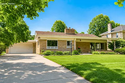 2518 N Harding Blvd, Wauwatosa, WI 53226 - Photo 3