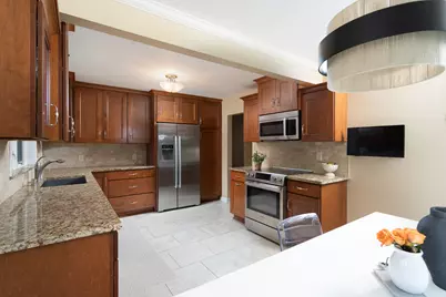 2518 N Harding Blvd, Wauwatosa, WI 53226 - Photo 21