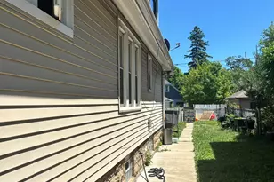 2712 N 50th St, Milwaukee, WI 53210 - Photo 7