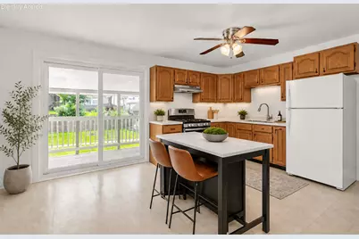 2556 S Logan Ave, Milwaukee, WI 53207 - Photo 13