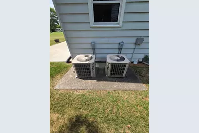 9145 W Allerton Ave #9147, Greenfield, WI 53228 - Photo 7