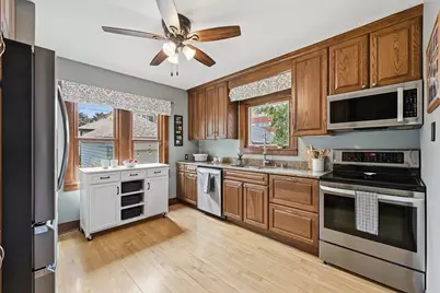 4030 N Larkin St, Shorewood, WI 53211 - Photo 11