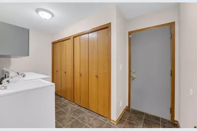 1404  Willow Ln, Harvard, IL 60033 - Photo 17
