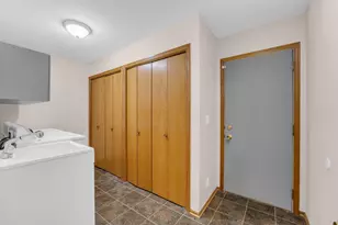 1404 Willow Ln, Harvard, IL 60033 - Photo 17